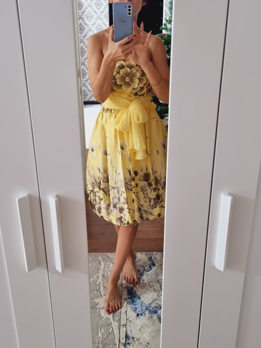 Шикарное брендовое платье