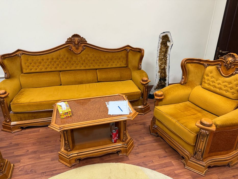 Raritate! Mobilă birou elegantă din lemn de cireș lucrată la Imar Arad