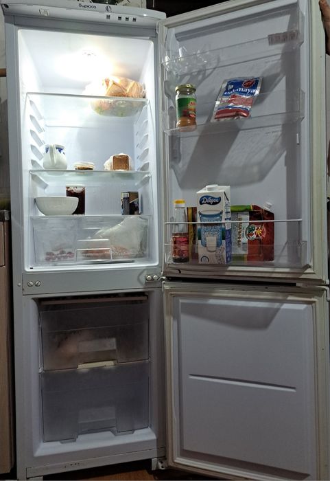 Продам холодильник