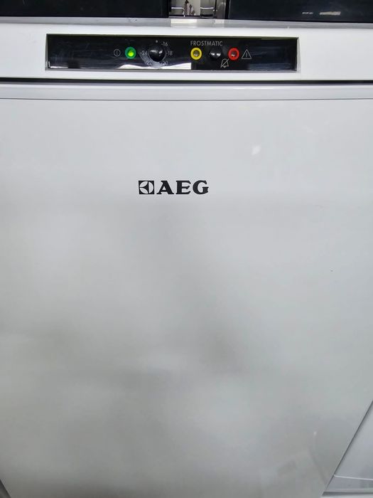 Малък фризер AEG