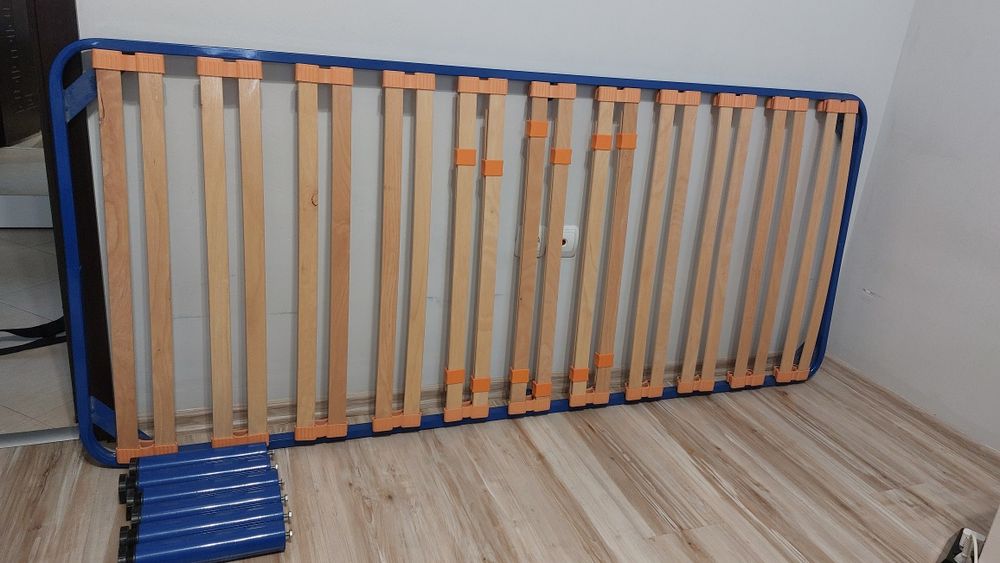 Легло 190/82 рамка лукс с крака