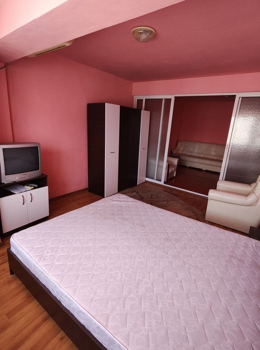 Închiriez apartament pe Bld.Transilvaniei