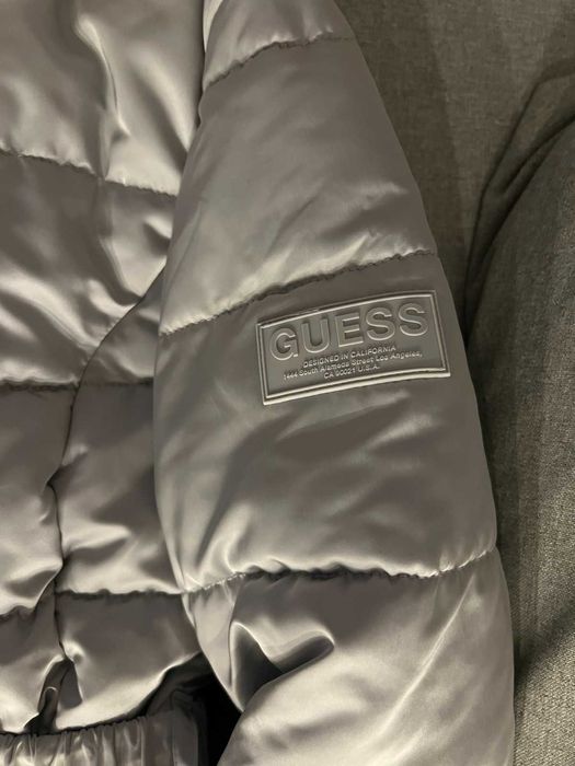 Дамско яке Guess