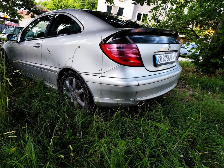 Продавам Mercedes Benz c200 CL203