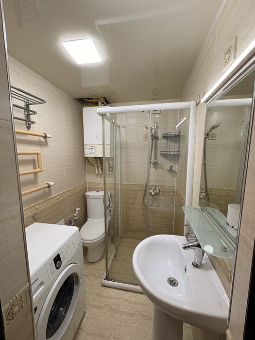 Продается Шикарная квартира с Авторским проектом. Лабзак / Ц13