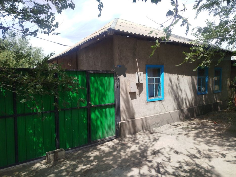 Продаётся дом в центре города