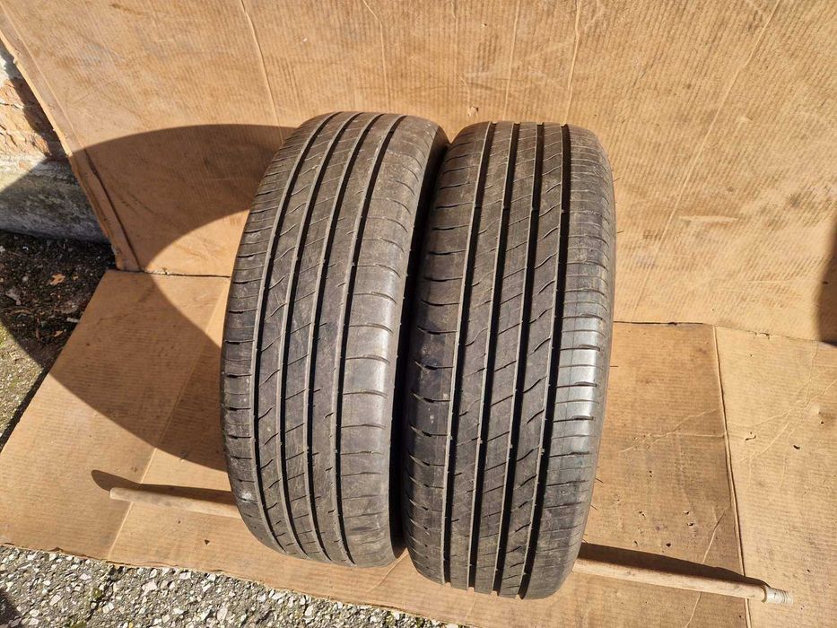2 Goodyear R17 215/60 Летни гуми  DOT4723