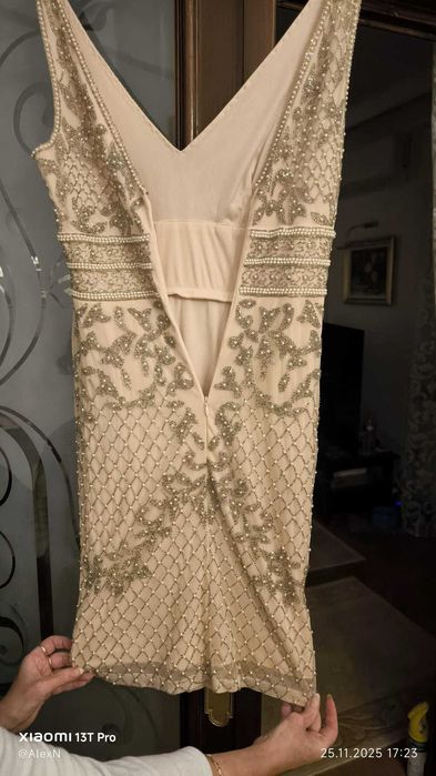 Rochie cocktail Lace & Beads nouă