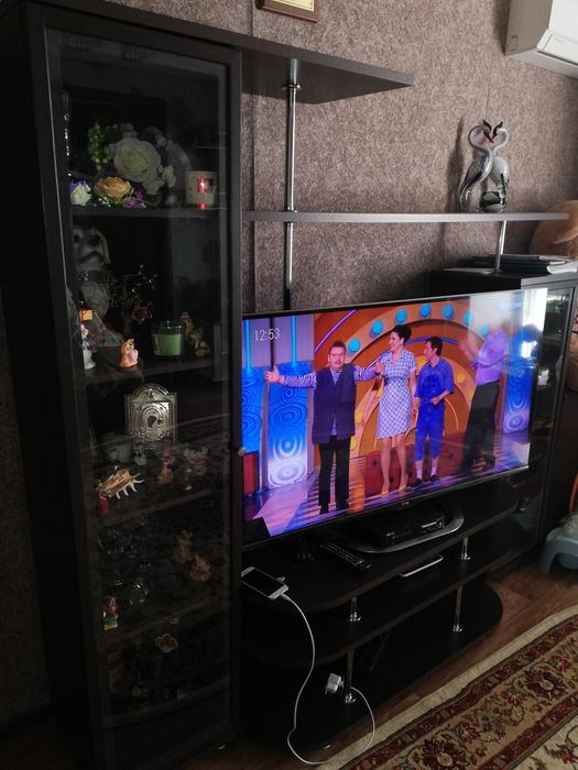 Продам стенку за 20000т