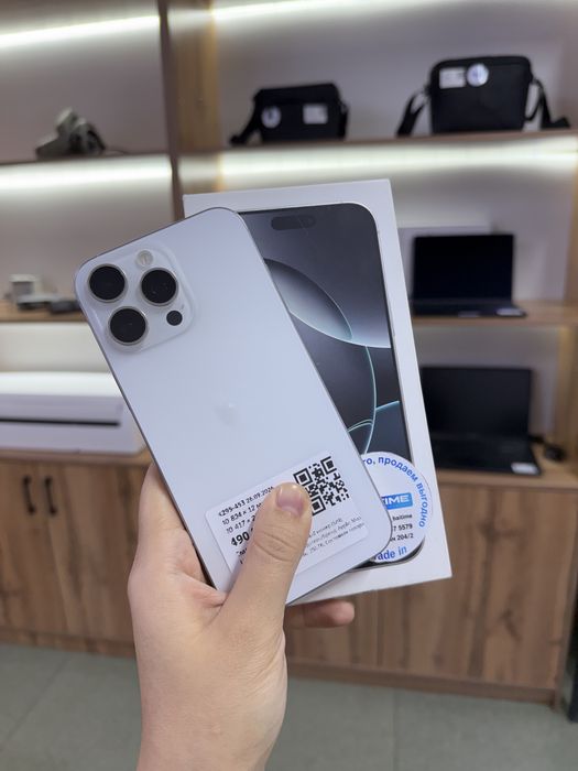 Смартфон iPhone 16 Pro Max