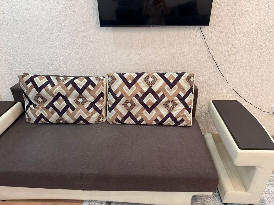 Срочно продам Диван !