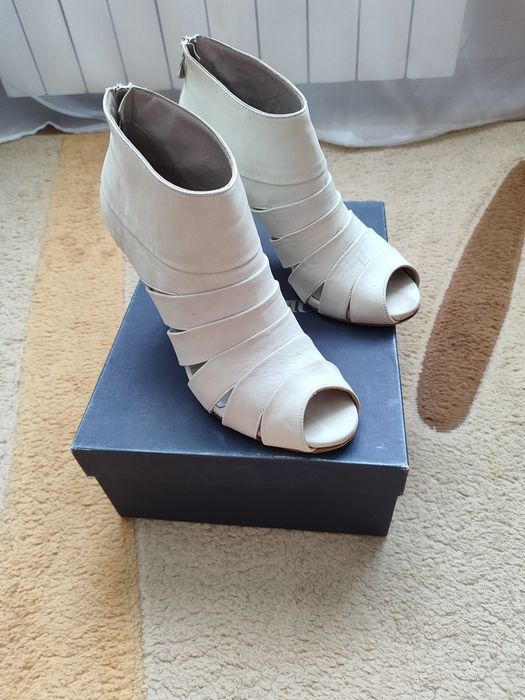 Продам ботильоны летние