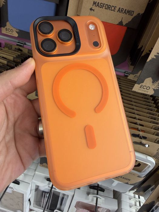 Benks луксозни премиум гърбове за iPhone 17 Pro , iPhone 17 Pro Max