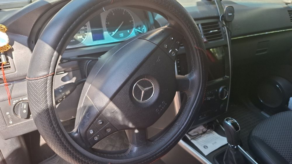 Vând Mercedes B180 CDI din 2009