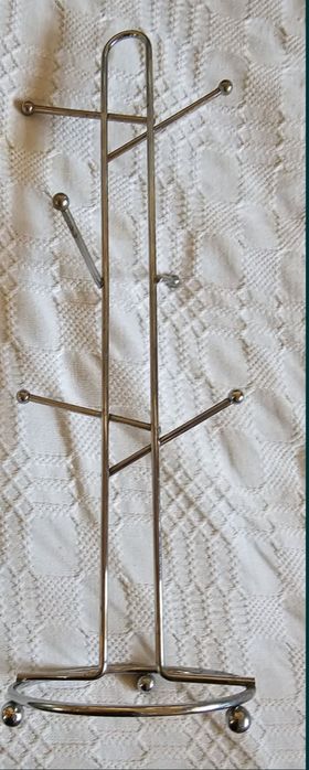 Кашпи, поставка за чаши, силконови кутии , чаши