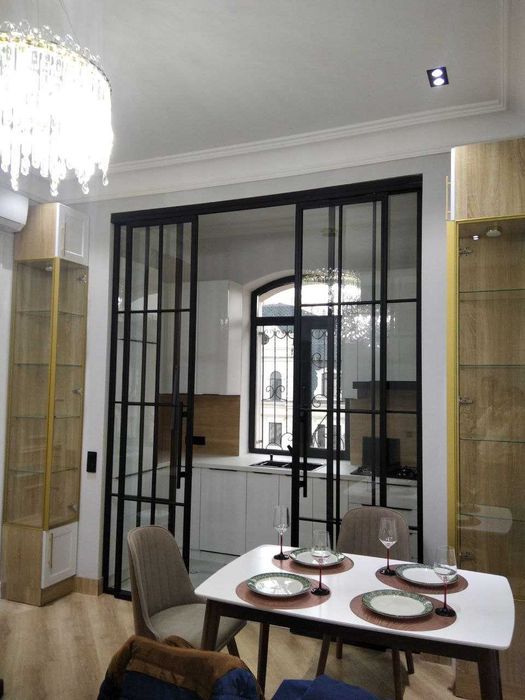 Изготовление мебели, дверей и лестниц под заказ.