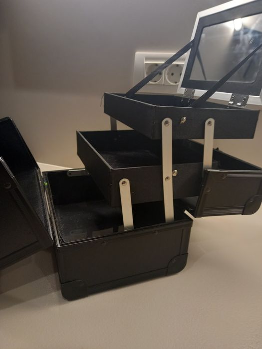 Cutie profesionala cosmetice Songmics