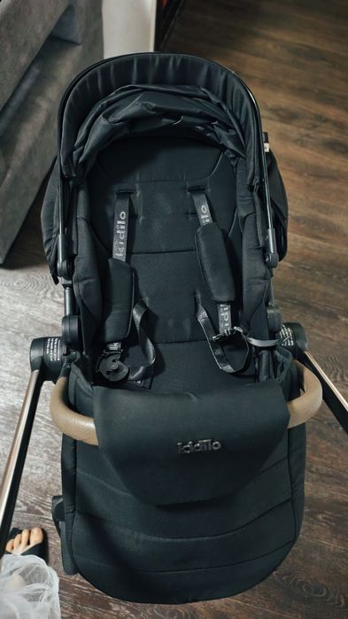 Детская коляска прогулочная Kidilo D900