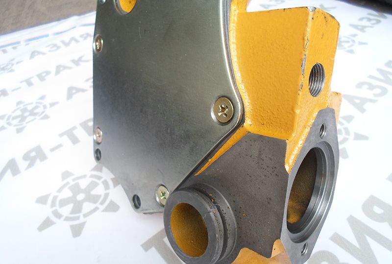 Водяная помпа Komatsu