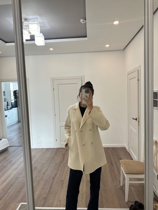 Пальто Uniqlo, бежевое