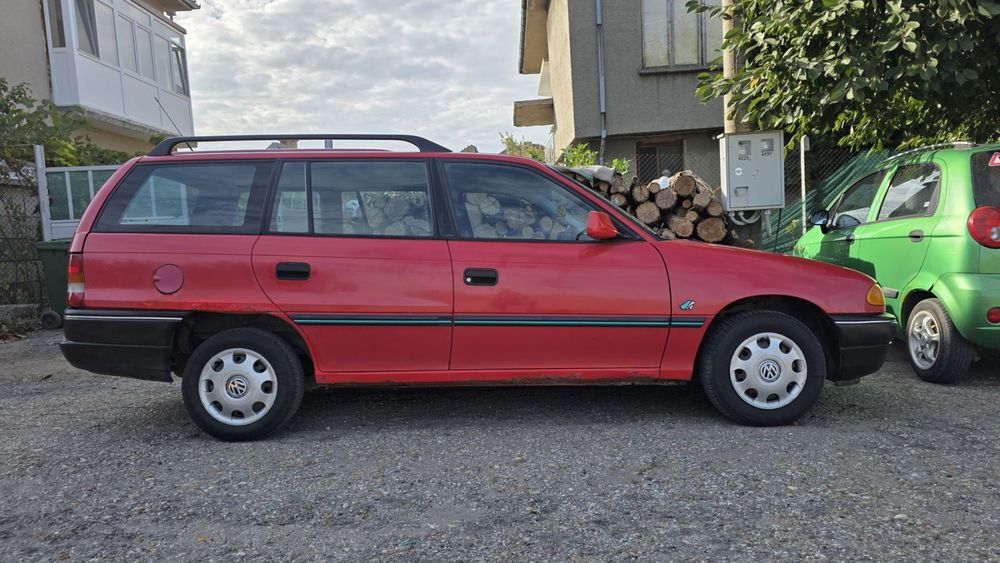 Опел Астра комби