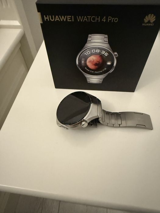 Vând ceas Huawei watch 4 pro