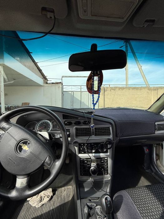 Nexia 2 sotiladi srochniy