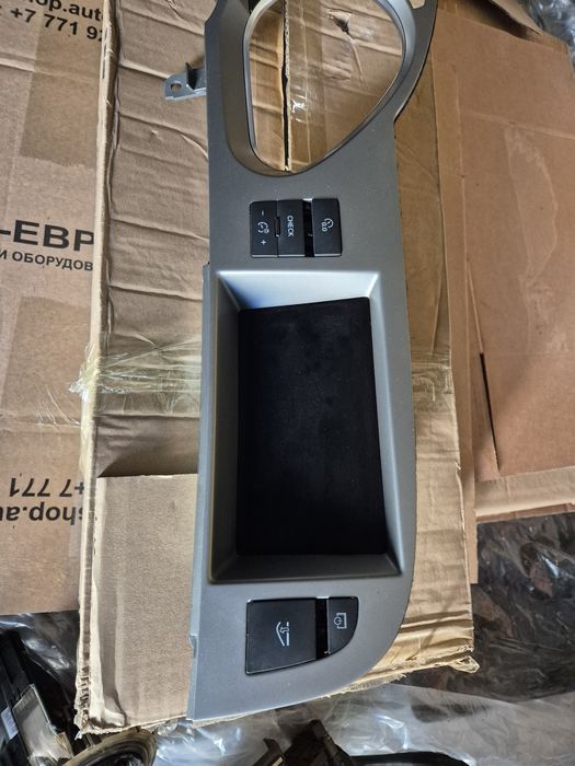 Монитор большой на Audi A6 C6, Allroad