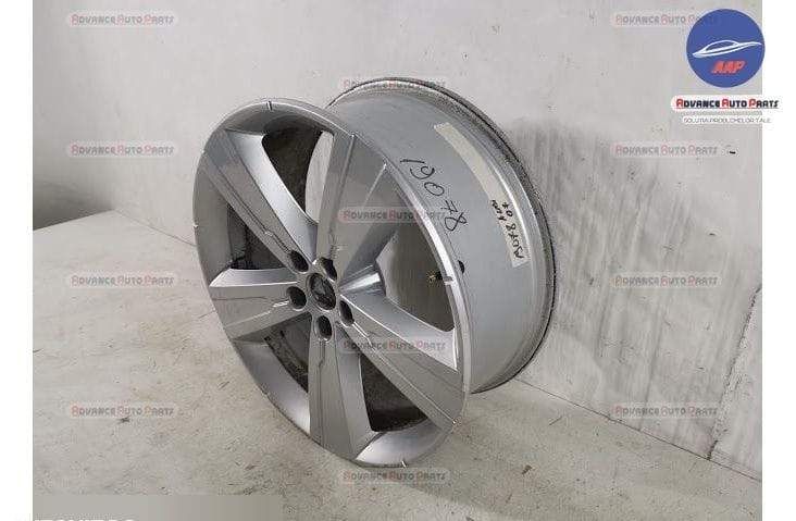Оригинална алуминиева джанта / Originalna aluminиeva dzhanta 8J R20 H2