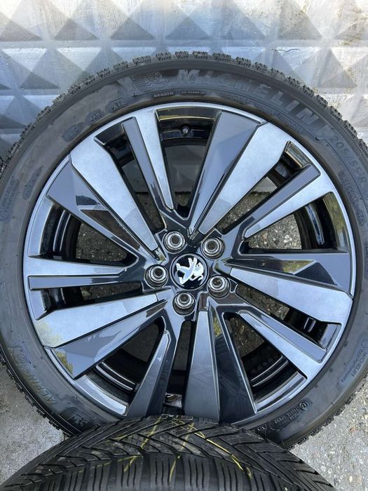 Оригинални джанти с гуми Peugeot / Пежо 19" 5x108 3008 / 5008