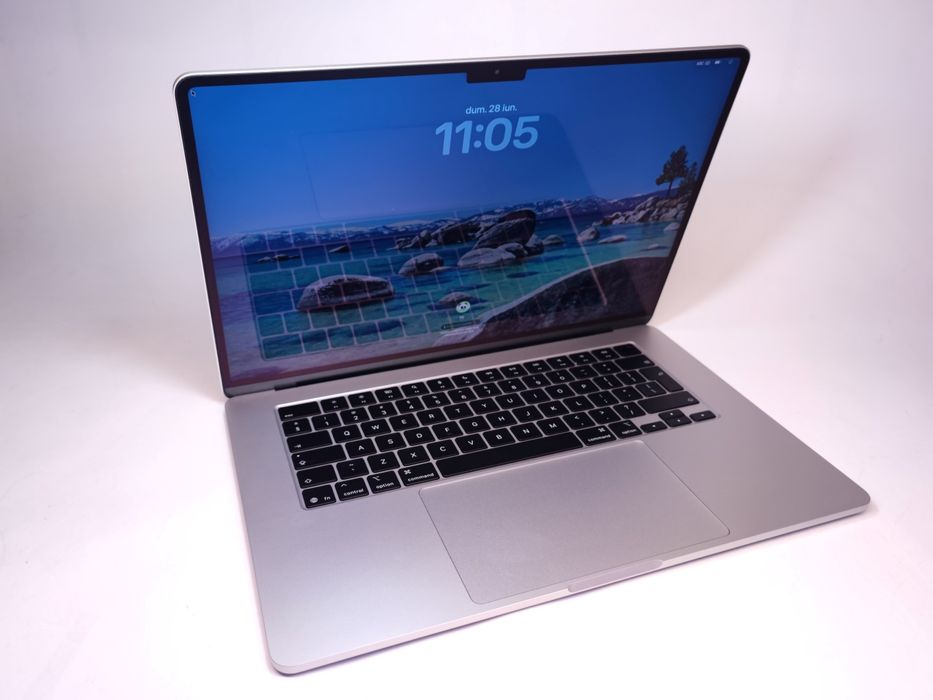 Apple Macbook Air 15 2025 Apple M4 SSD 256GB / 16GB RAM | #D94009