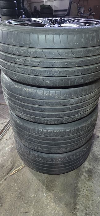 BMW джанти със летни гуми 225/45/17  8J×17. ET35. 5×120  DOT2120