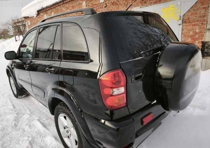 Продаю Toyota Rav4