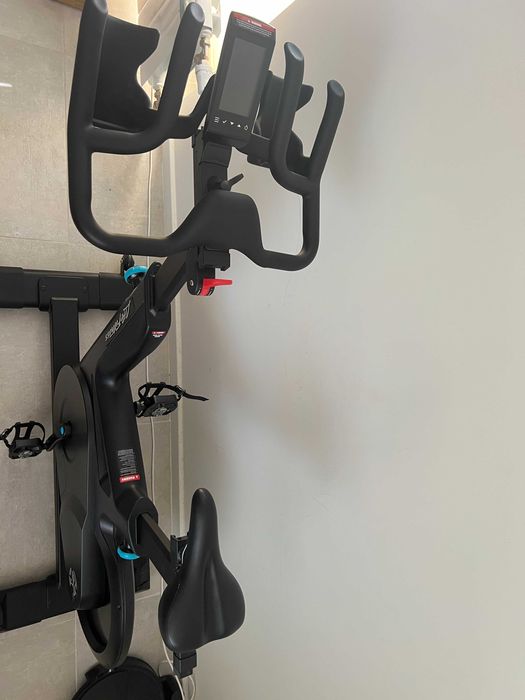 Професионален велотренажор Life Fitness IC6 | Без нужда от ток!