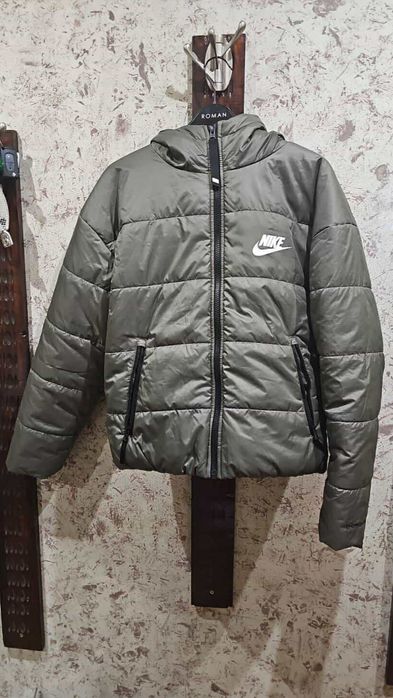 2 Якета на Nike XS и S размери