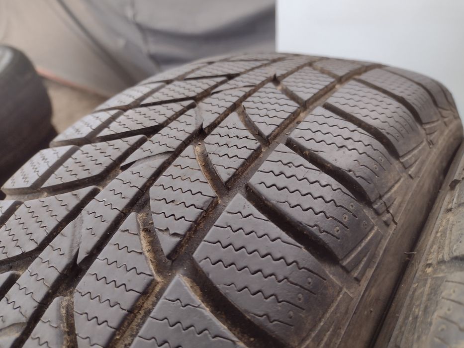 Перфектни 4бр.205/70/15 Hankook dot4322