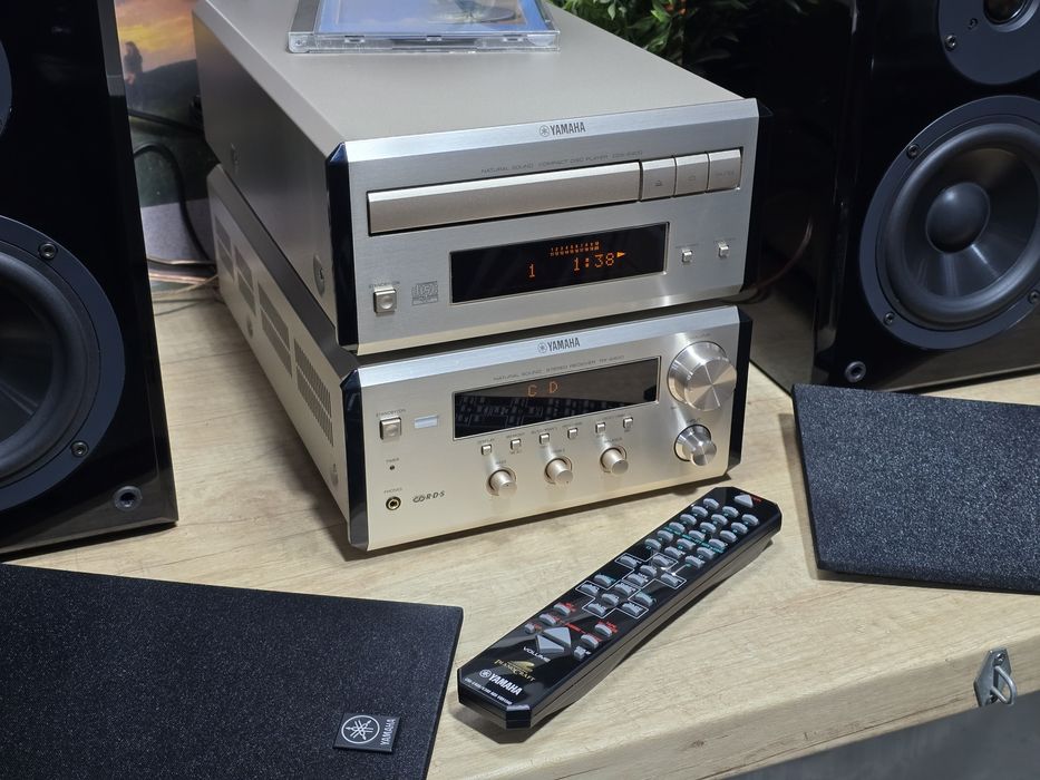 Sistem audio YAMAHA, receiver RX-E400, cd-player CDX-E400,boxe NX-E400