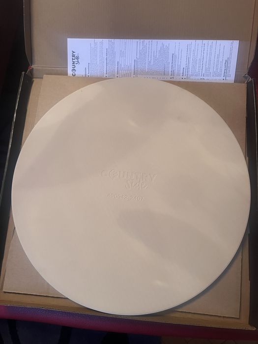 Лопатка и камък за пица