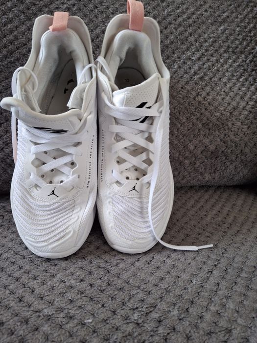 Спортни обувки,маратонки