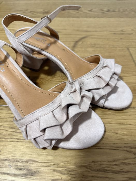 Sandale bej, piele intoarsa ecologica, marime 38