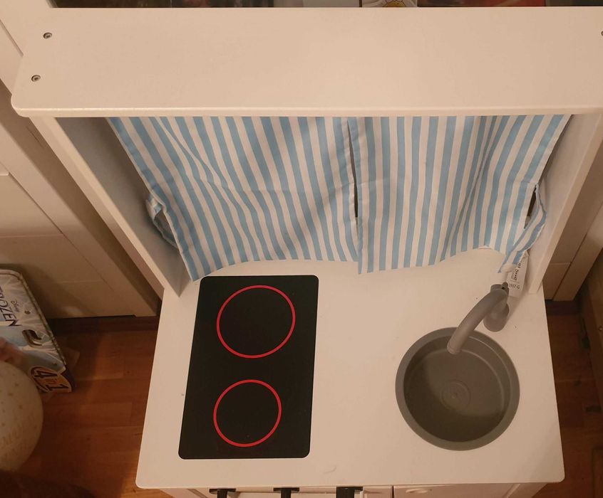 Bucătărie de lemn pt.copii cu perdele SPISIG Ikea