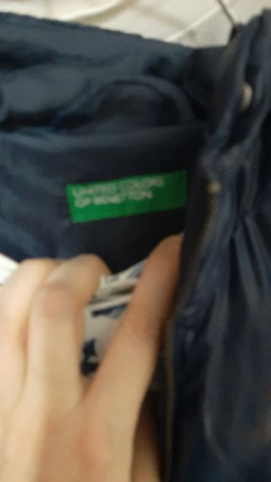 Продам куртки на девочку