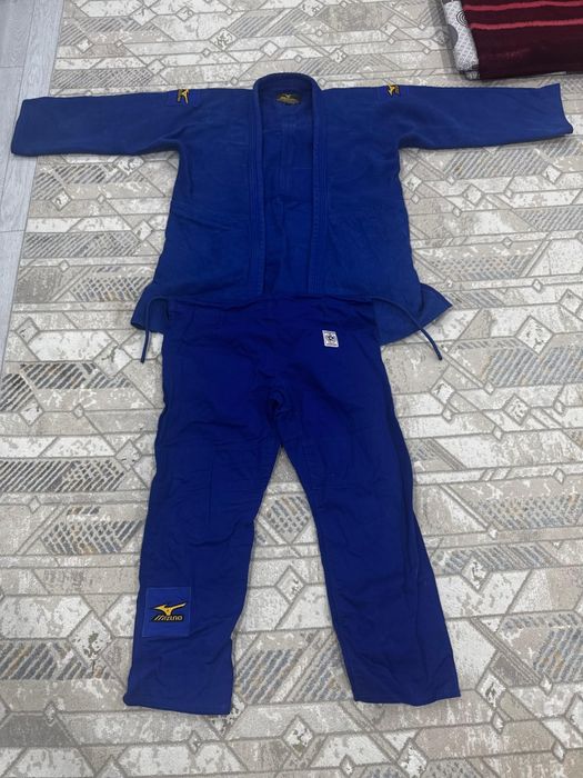 Продаю кимоно профессиональный