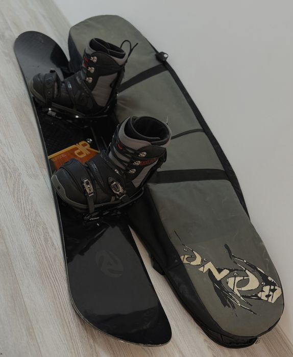Продам сноуборд в отличном состоянии