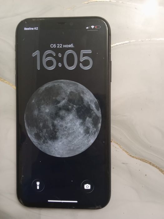 Продам айфон 11 срочно