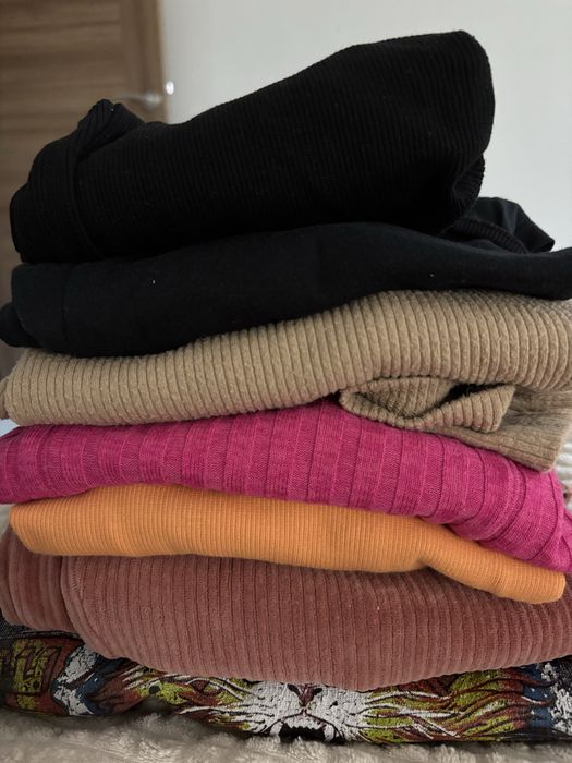 Дамски блузи и топове