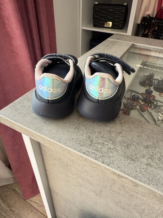 Детски обувки Asidas и Nike