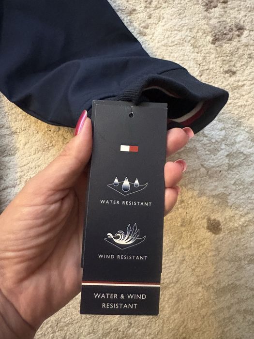 Vand geaca barbateasca,Tommy Hilfiger