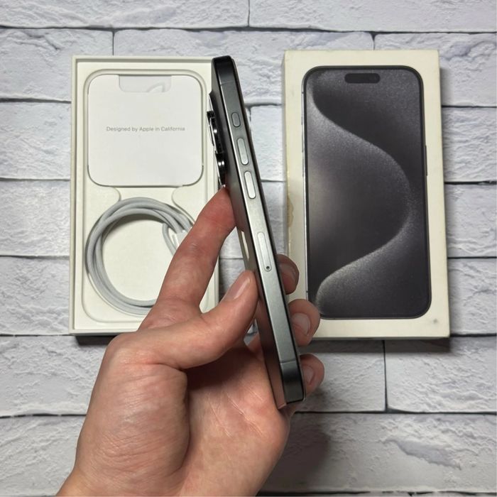 iphone 15 pro в идеальном состояний
