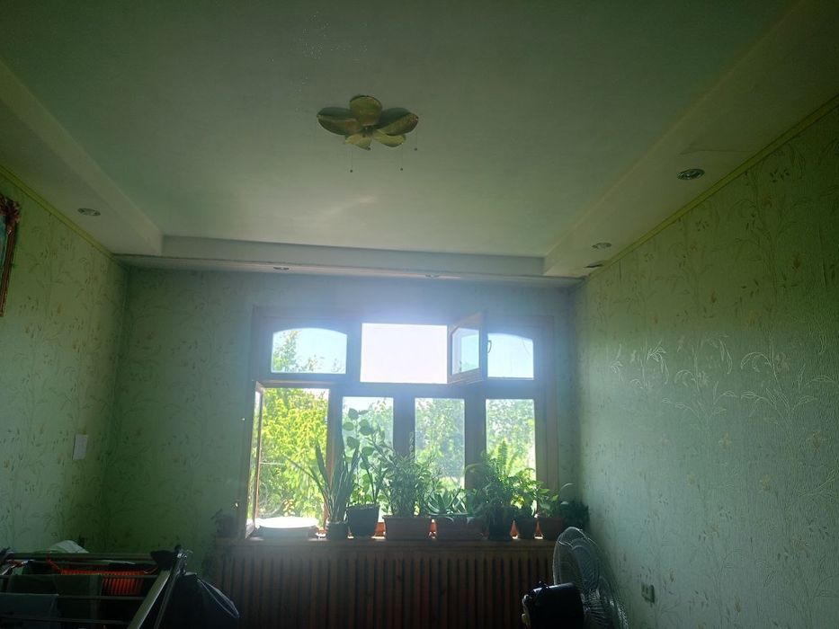 Ttz-2  bozorni oldida 3/4/4 bog‘cha maktab bozor transport atrofida.